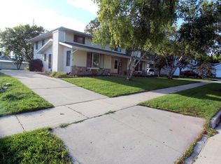 1336 Sunnydale Cir #1338, West Bend, WI 53090