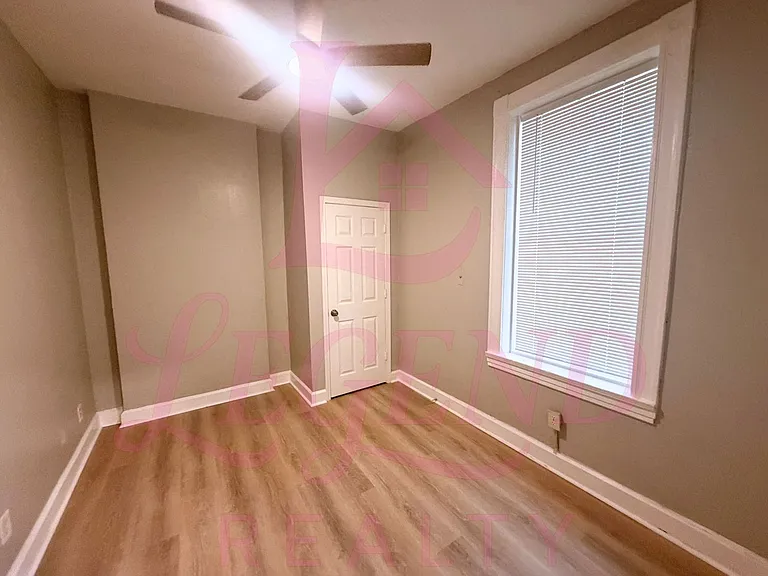 2918 Miami St #1F — Photo 12