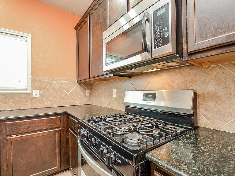 3427 Denton Meadows Ct — Photo 17