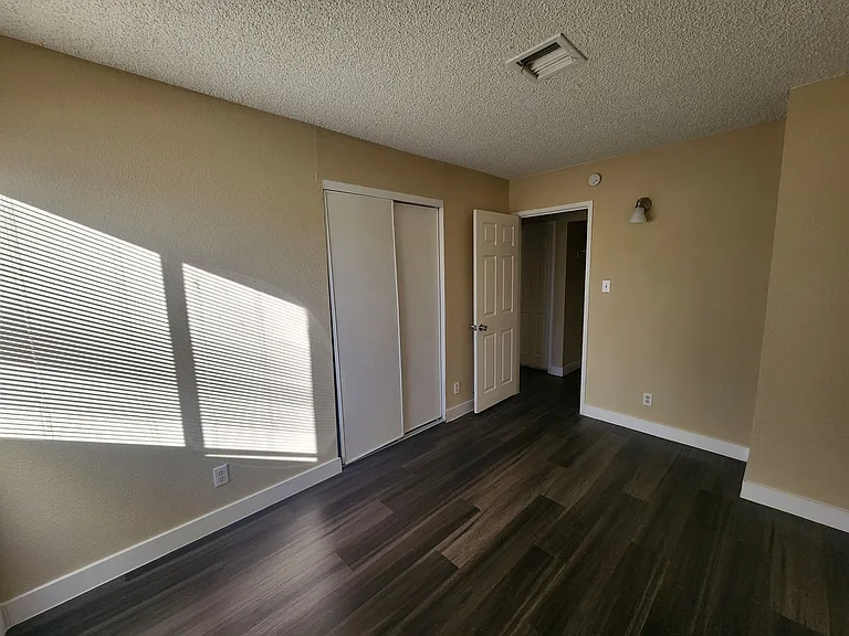 1705 Breckenwood Ct #3 — Photo 13