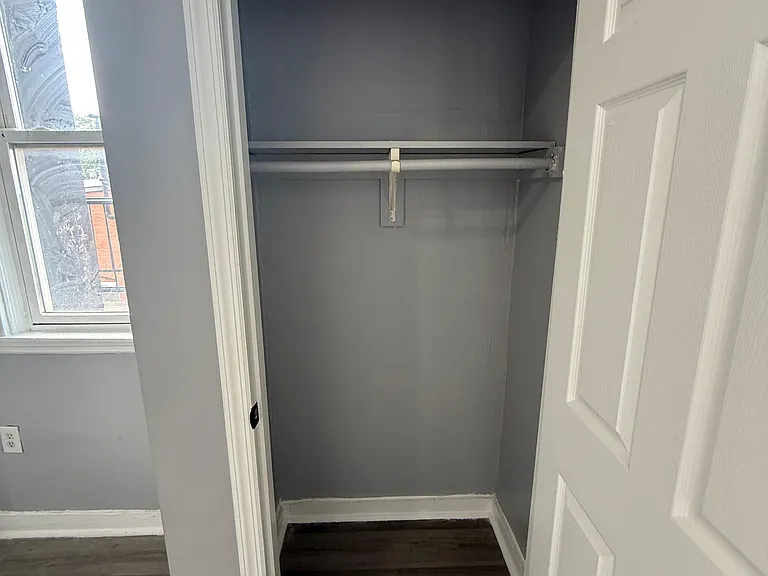 233 Littleton Ave #10 — Photo 7