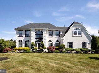 1 Plum Tree Dr, Sewell, NJ 08080