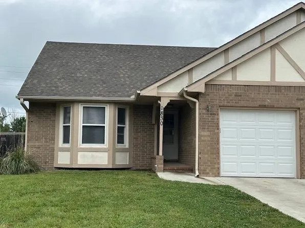 1830 S Stacey St, Wichita, KS 67207