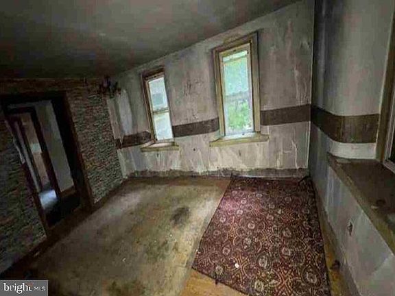 5th image of 115 Muskrat Rd