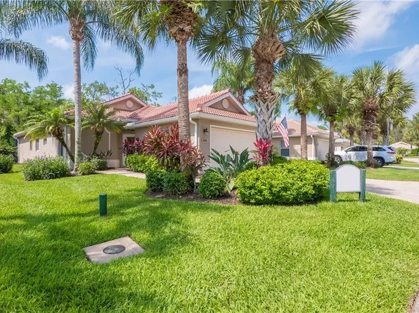 8088 Woodridge Pointe Dr, Fort Myers, FL 33912