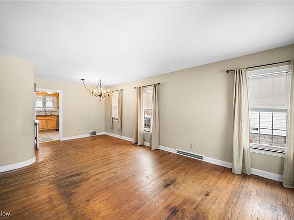 5th image of 2109 W 13th St
