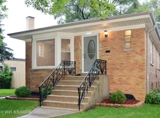 5225 N Neenah Ave, Chicago, IL 60656