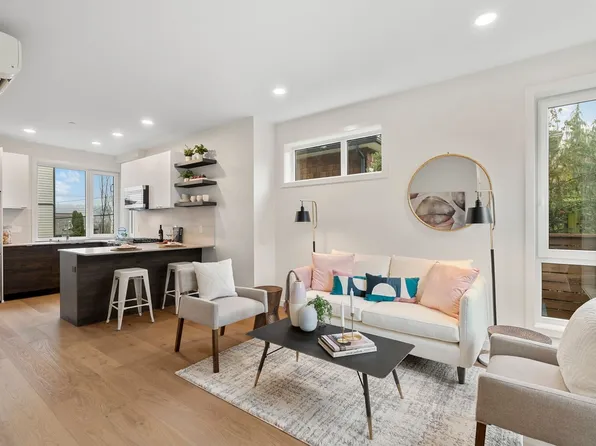 2615D Franklin Ave E, Seattle, WA 98102