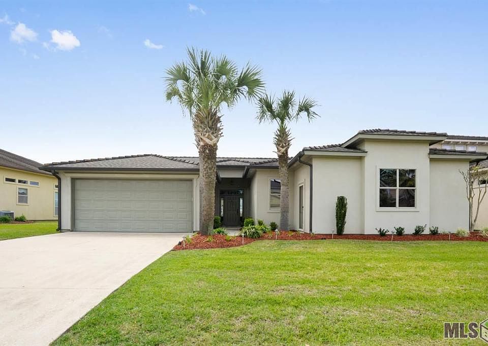 1st image of 6127 Royal Palms Dr