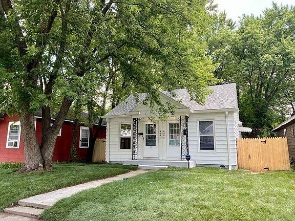 3rd image of 4843 Caroline Ave
