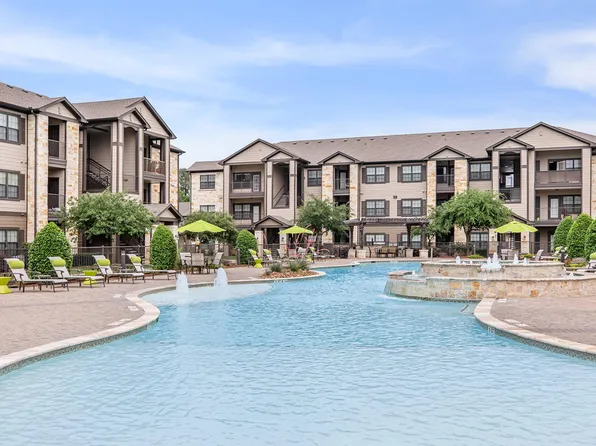 Willow Creek Apartments