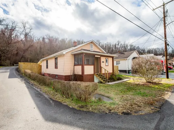 201 Brown St, Brownsville, PA 15417