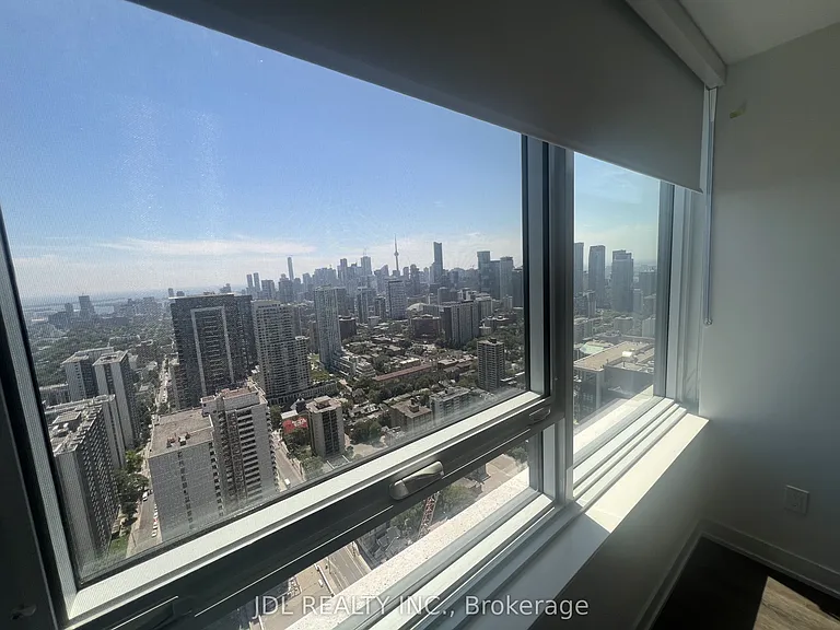 609 Sherbourne St #4701 — Photo 9