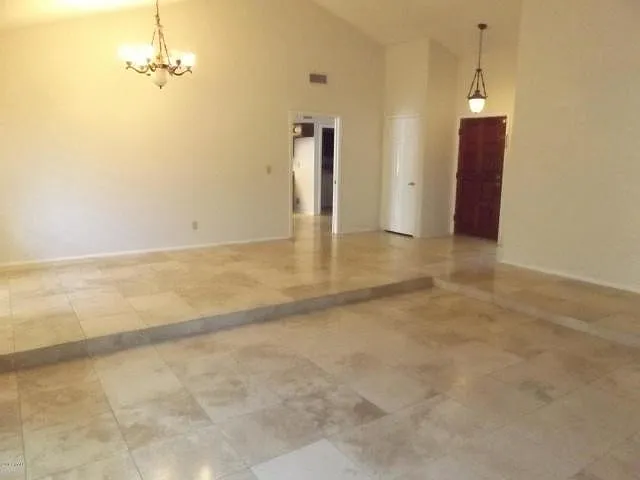 626 W Crofton St — Photo 5