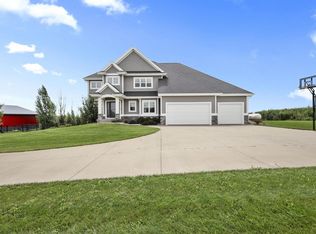 2329 Uphoff Rd, Cottage Grove, WI 53527