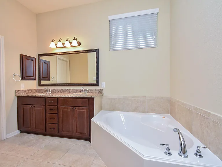 23322 Del Rosso St — Photo 18