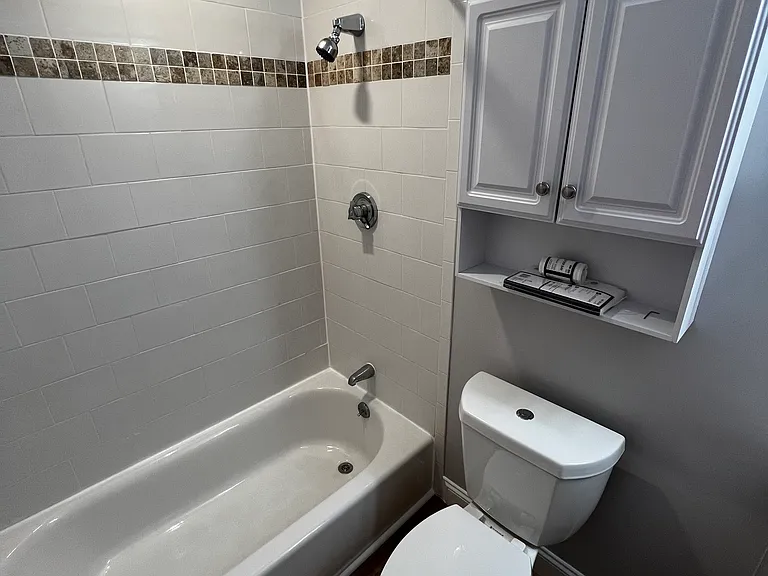 2 Pineland Avenue — Photo 40