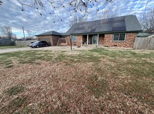 3679 W Watkins St, Springfield, MO 65802