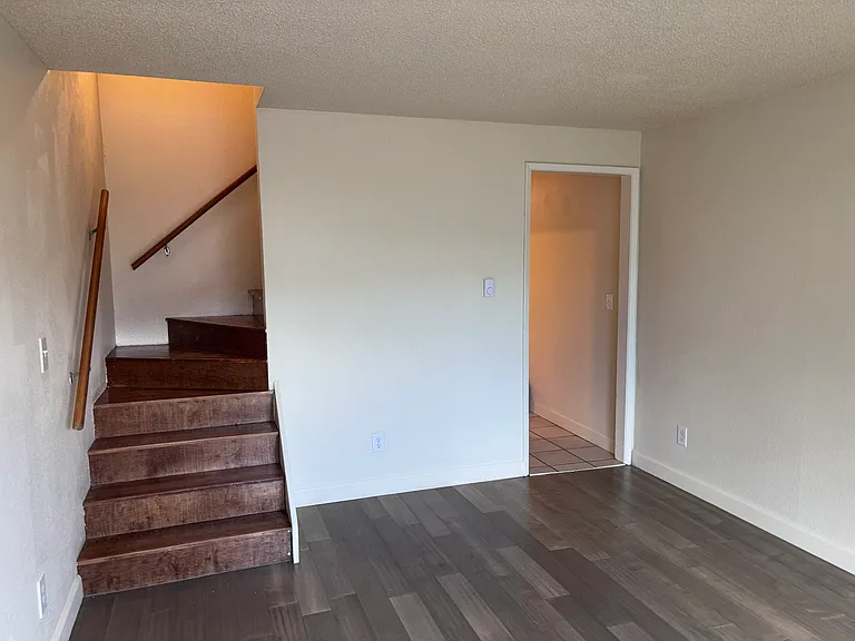 1313 M St SE #A — Photo 8