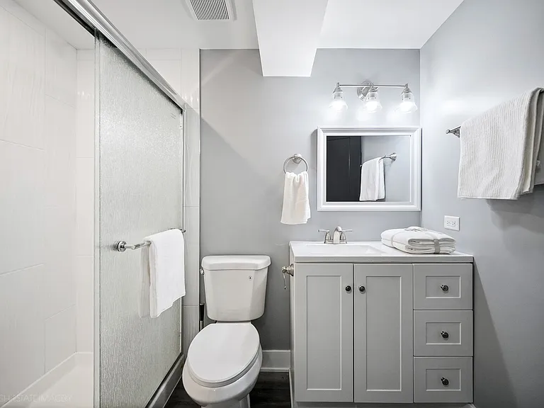 10403 Barnard Dr — Photo 14