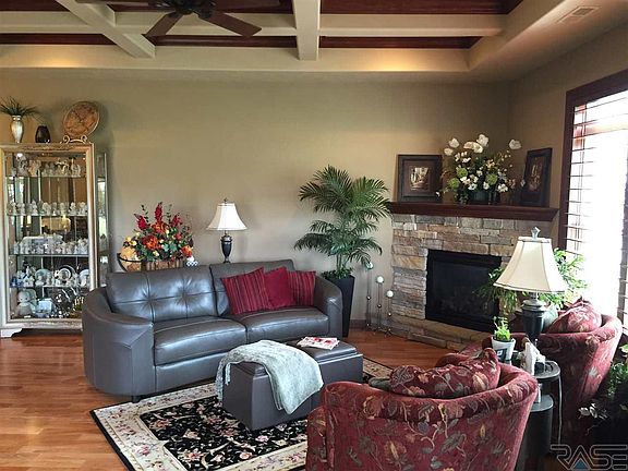 3rd image of 5521 E Eastbridge Pl