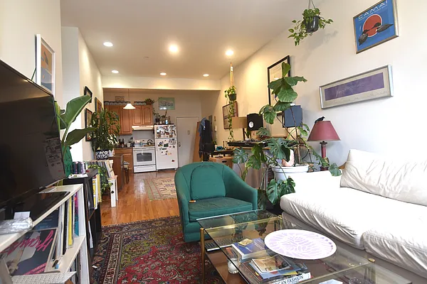 Rented by Triplemint | media 25