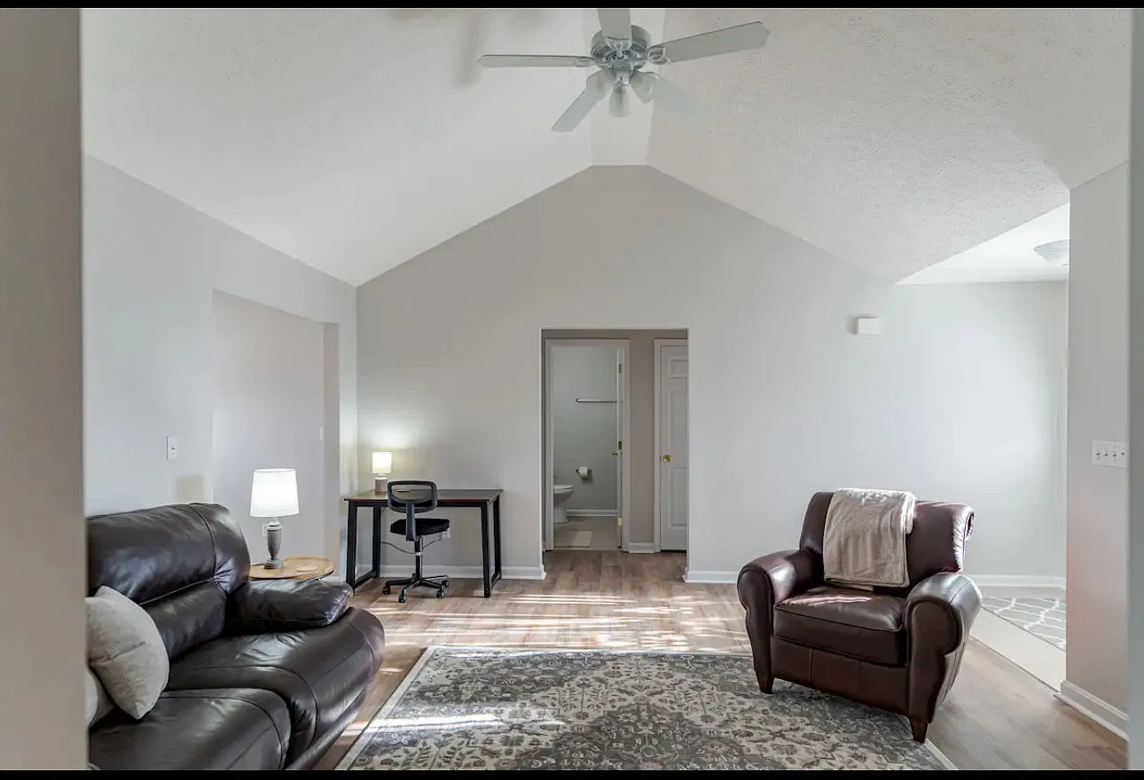 214 Applewood Lane - 1 — Photo 1