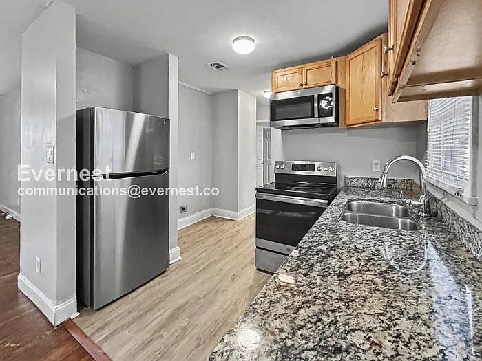 942 Fairburn Rd NW — Photo 4