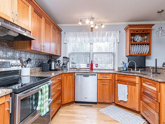5th image of 36 Pheasant Way