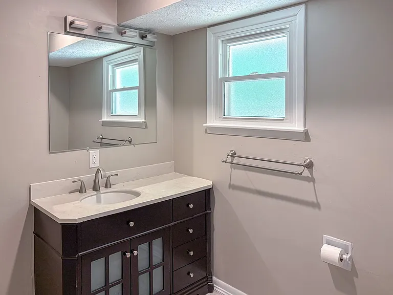 3455 E Bethel Ln — Photo 12