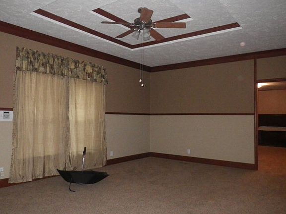 4th image of 40 Lee Road 232