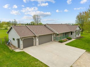W5610 Forest Rd, Black Creek, WI 54106