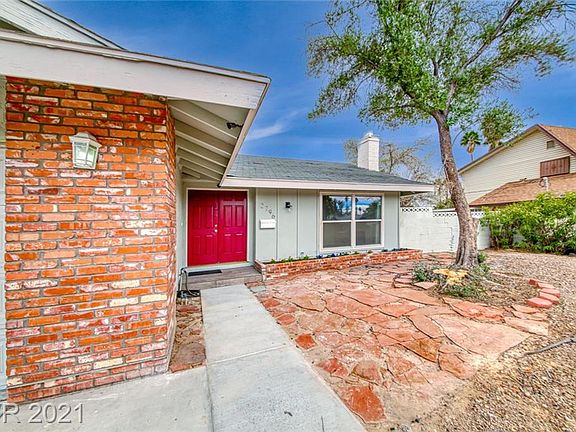 5th image of 2796 Phoenix St