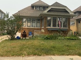 2451 N 61st St, Wauwatosa, WI 53213