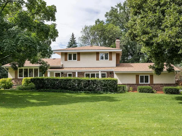 5205 Triton Dr, Golden Valley, MN 55422