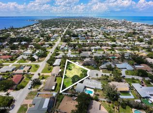320 Palm Ct, Indialantic, FL 32903
