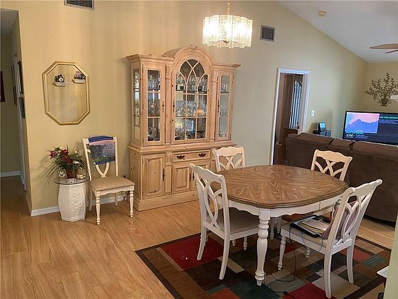 4th image of 377 N Grove Isle Cir #377