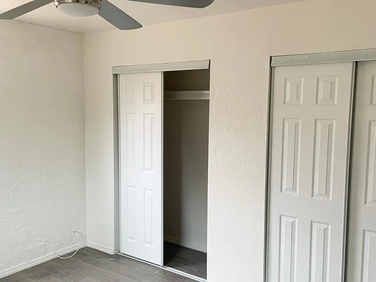 2520 W Vista Ave #C — Photo 6