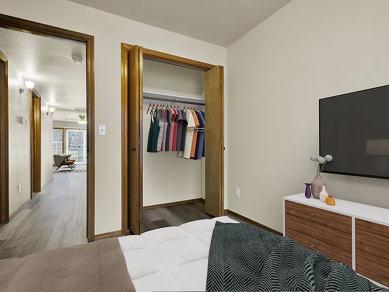Kimball Park Apartments — Photo 28