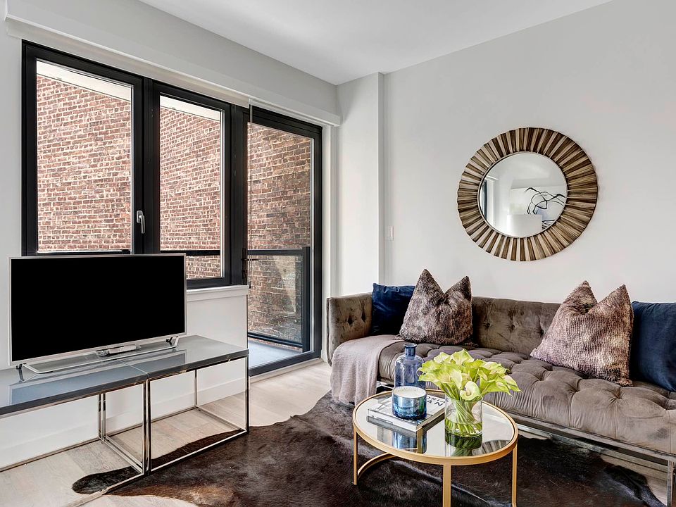 1st image of 350 45th St APT 3C