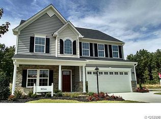 6022 Amber Dr, Farmington, NY 14425