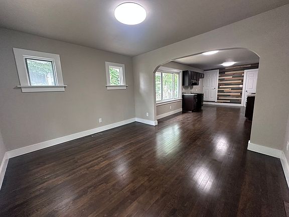 5th image of 3307 N 42nd St