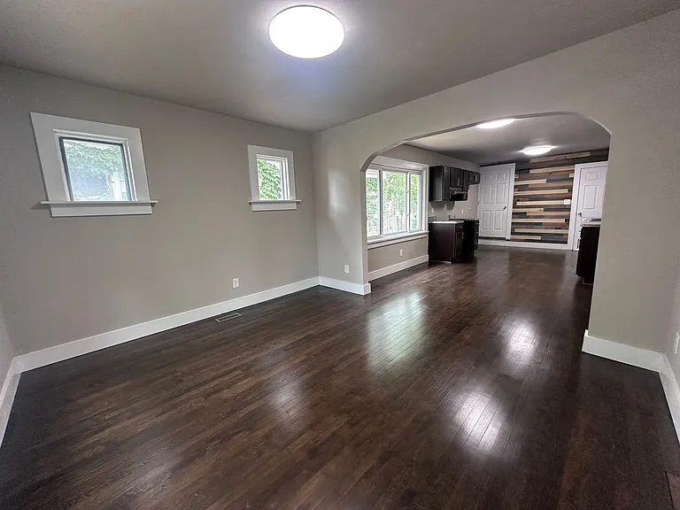 3307 N 42nd St — Photo 5