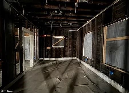 5th image of 3619 E 76th St