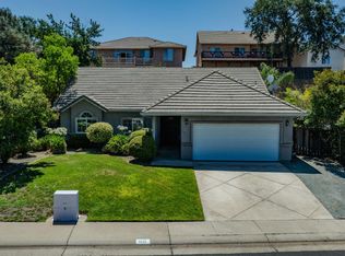 1021 Mockingbird Ln, Valley Springs, CA 95252