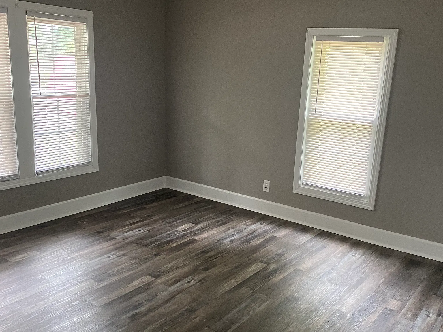 2 bed, 888 sqft, $1,500 — Photo 4