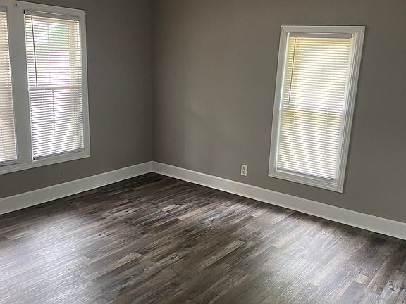 4th image of 2695 S Wiggins St