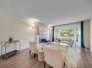 9666 Ashwood Dr, Richmond, BC V6Y 2Z5