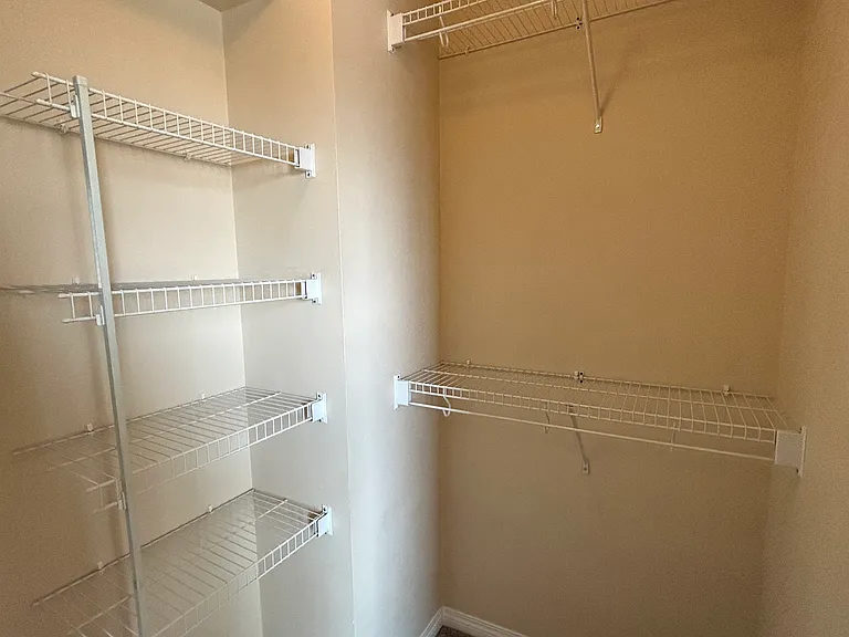 1021 Ross St — Photo 39