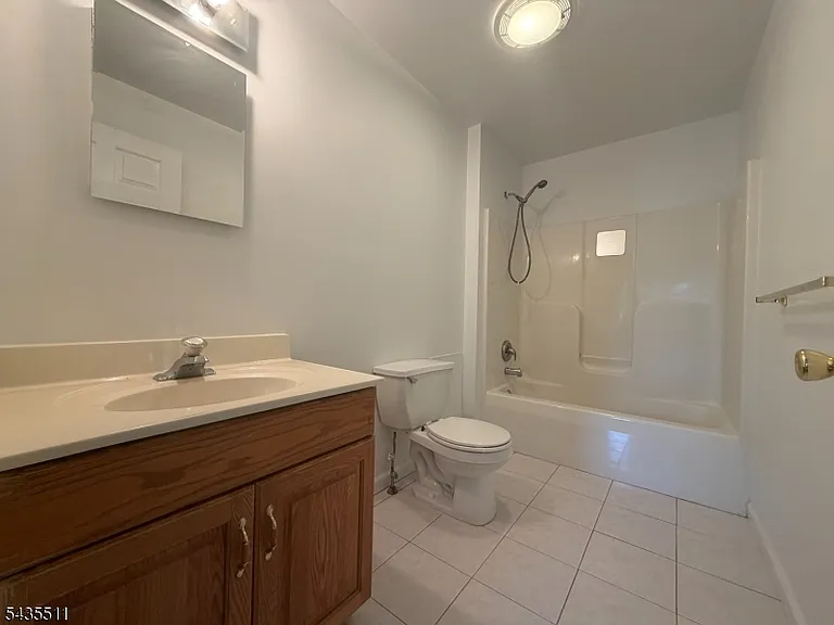 596 Harrison Ave #3 — Photo 13